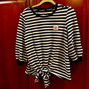 Karl Lagerfeld Striped Top Iconic Logo tie bottom 3/4 puffed sleeves cotton
